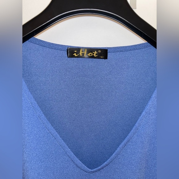 Women's V Neck Ruffle Sleeve Dress, Size Medium - Picture 6 of 6